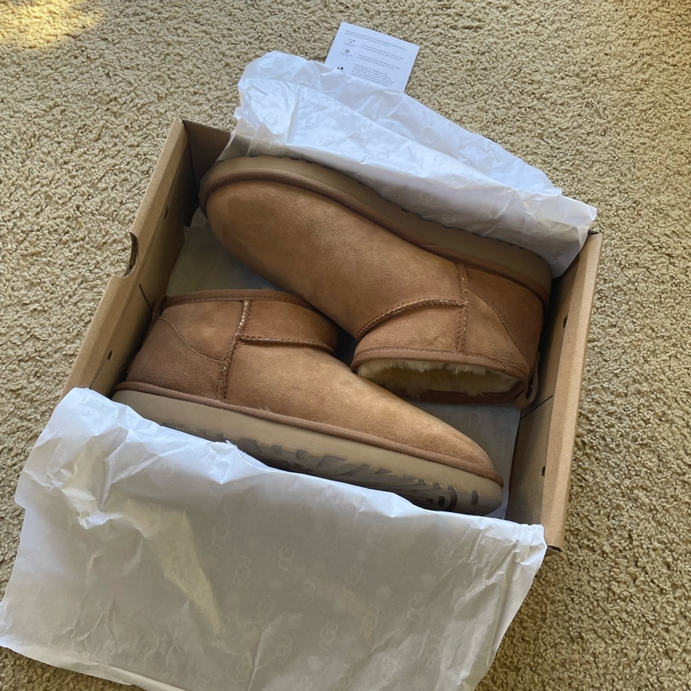 UGG Ultra Classic Mini